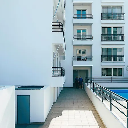 Apartamento Live Punta Columbus Pool & Front *