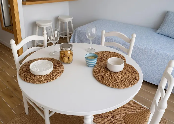 Live Punta Columbus Pool & Front *